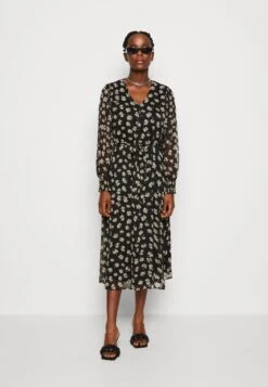 Vero Moda Vmpica V Neck Dress - Robe De Jour - Black/Pica 9 Vero Moda Vmpica V Neck Dress - Robe De Jour - Black/Pica -Next Soldes b1bd8f050c51436a8ced824ea1a16c60