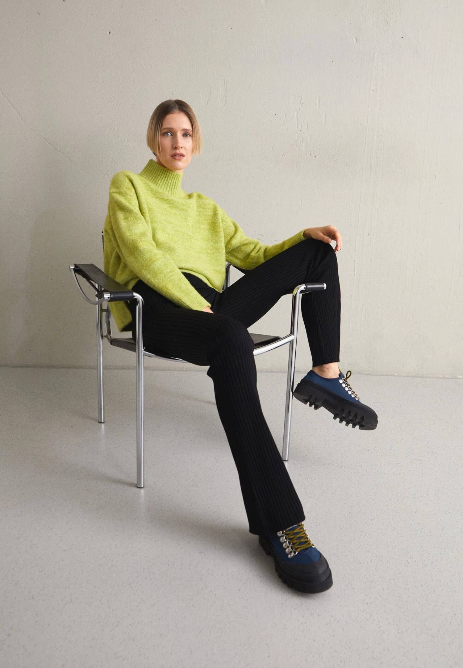 Fluffy Turteneck - Pullover - Avocado 4 Fluffy Turteneck - Pullover - Avocado – Image 2