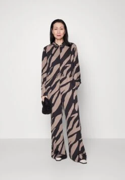 Gestuz Bothilde - Combinaison - Maxi Zebra Black/Walnut 10 Gestuz Bothilde - Combinaison - Maxi Zebra Black/Walnut -Next Soldes b3bfd583dec74b3aae7d6a1b8a7d4e1e