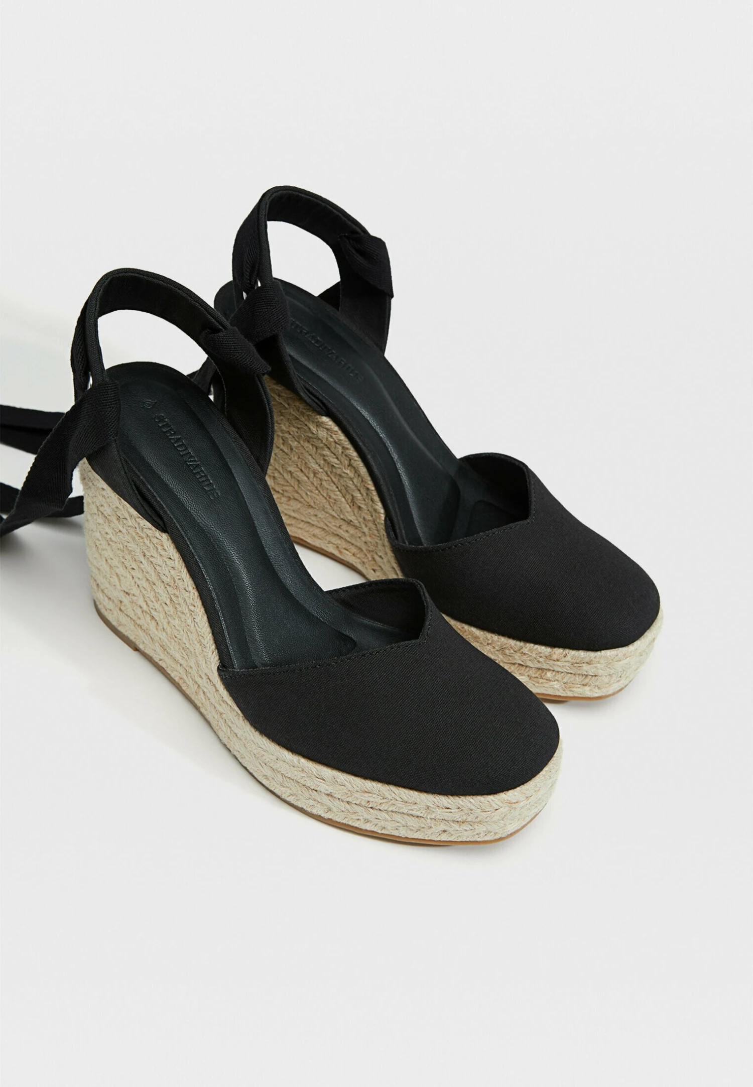 Stradivarius Espadrilles - Black 5 Stradivarius Espadrilles - Black – Image 3