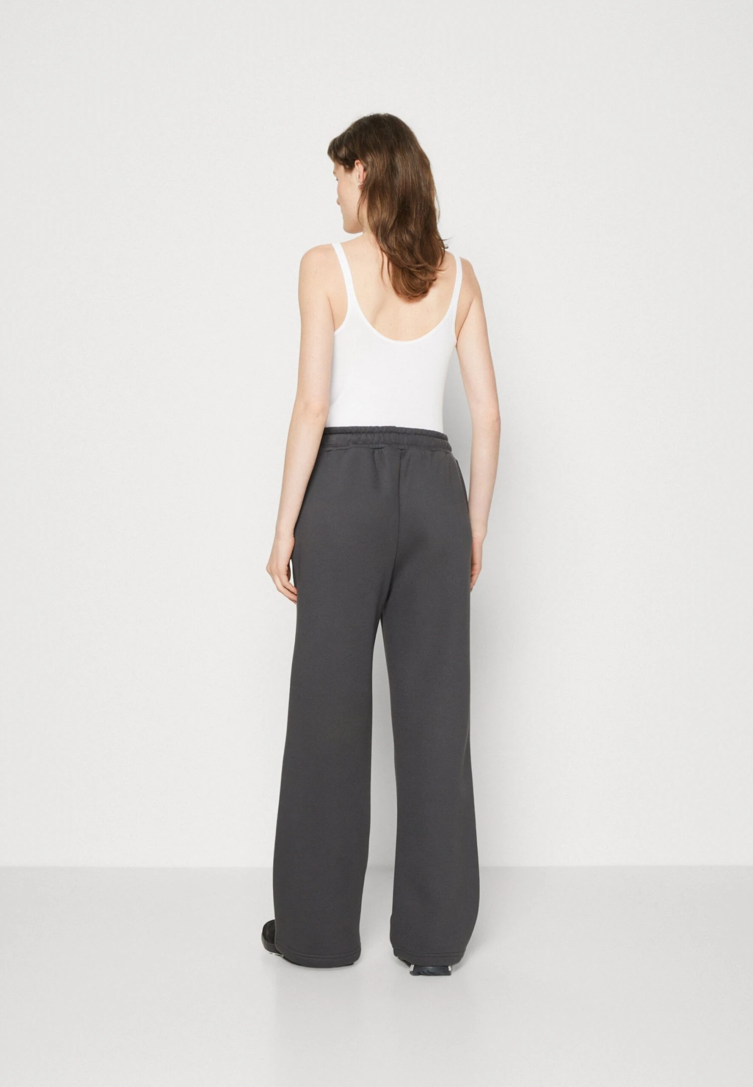 Alpha Industries X-Fit Label Wide - Pantalon De Survêtement - Vintage Grey 5 Alpha Industries X-Fit Label Wide - Pantalon De Survêtement - Vintage Grey – Image 3