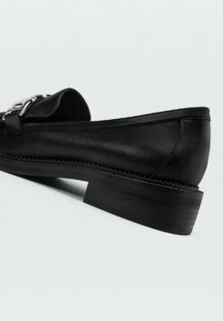 Stradivarius Mit Kette - Mocassins - Black 13 Stradivarius Mit Kette - Mocassins - Black -Next Soldes b77aa623955d4acd8c1a885599e24914