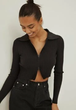 NA-KD Mit Zweiwege Reissverschluss - Gilet - Black 9 NA-KD Mit Zweiwege Reissverschluss - Gilet - Black -Next Soldes b876f7ad33ab4cd18ea2df958cbe57f4