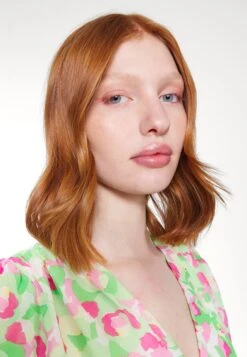 Gina Tricot Mia Blouse - T-Shirt À Manches Longues - Flowerfield 11 Gina Tricot Mia Blouse - T-Shirt À Manches Longues - Flowerfield -Next Soldes baa61eceeabe4221bb15ff1fd6f0f3fa