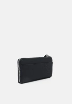 Lacoste Daily Lifestyle Slim Zip Wallet - Portefeuille - Noir -Next Soldes bae134496a0e409795c9b2095e106ba5