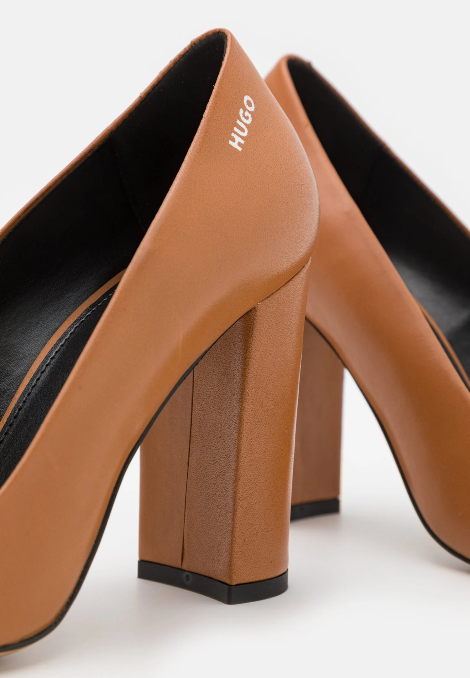 Hugo Callie - Escarpins - Light Beige 9 Hugo Callie - Escarpins - Light Beige – Image 7