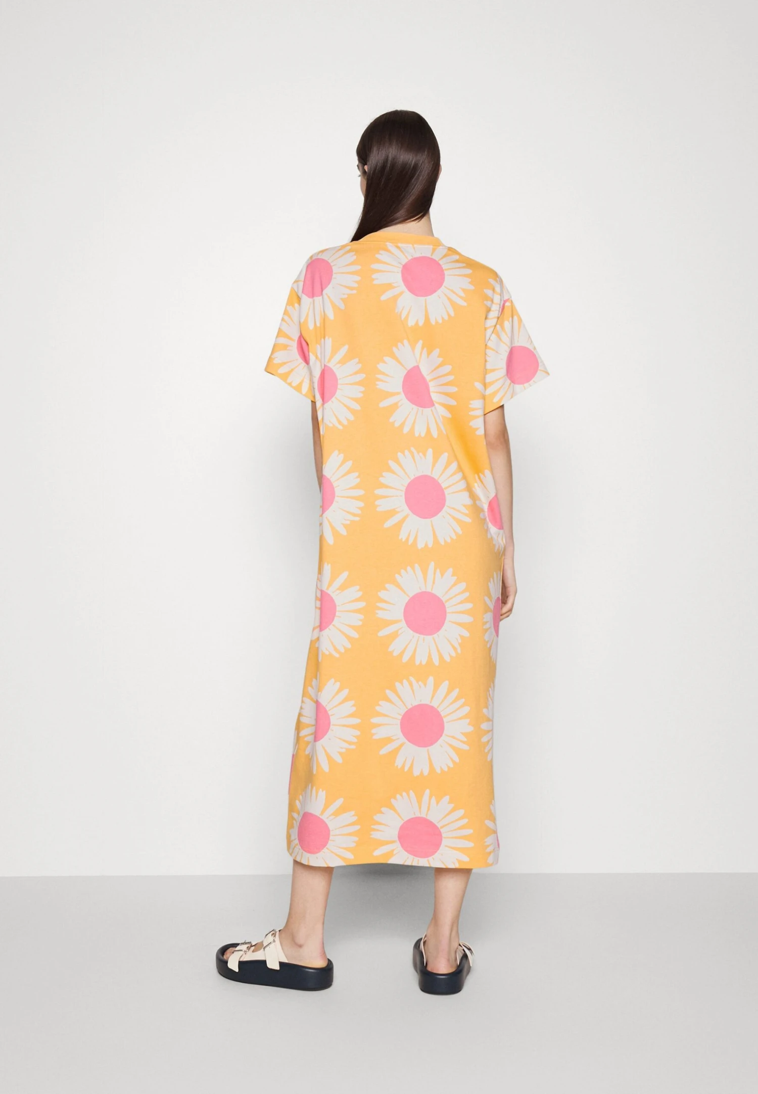 Marimekko Genista Auringonkukka Dress - Robe En Jersey - Orange/Pink/Grey 5 Marimekko Genista Auringonkukka Dress - Robe En Jersey - Orange/Pink/Grey – Image 3