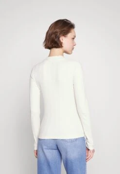 Calvin Klein Jeans Badge - T-Shirt À Manches Longues - Ivory -Next Soldes becb518a6b8a4c7984af0b5cdc0057a6