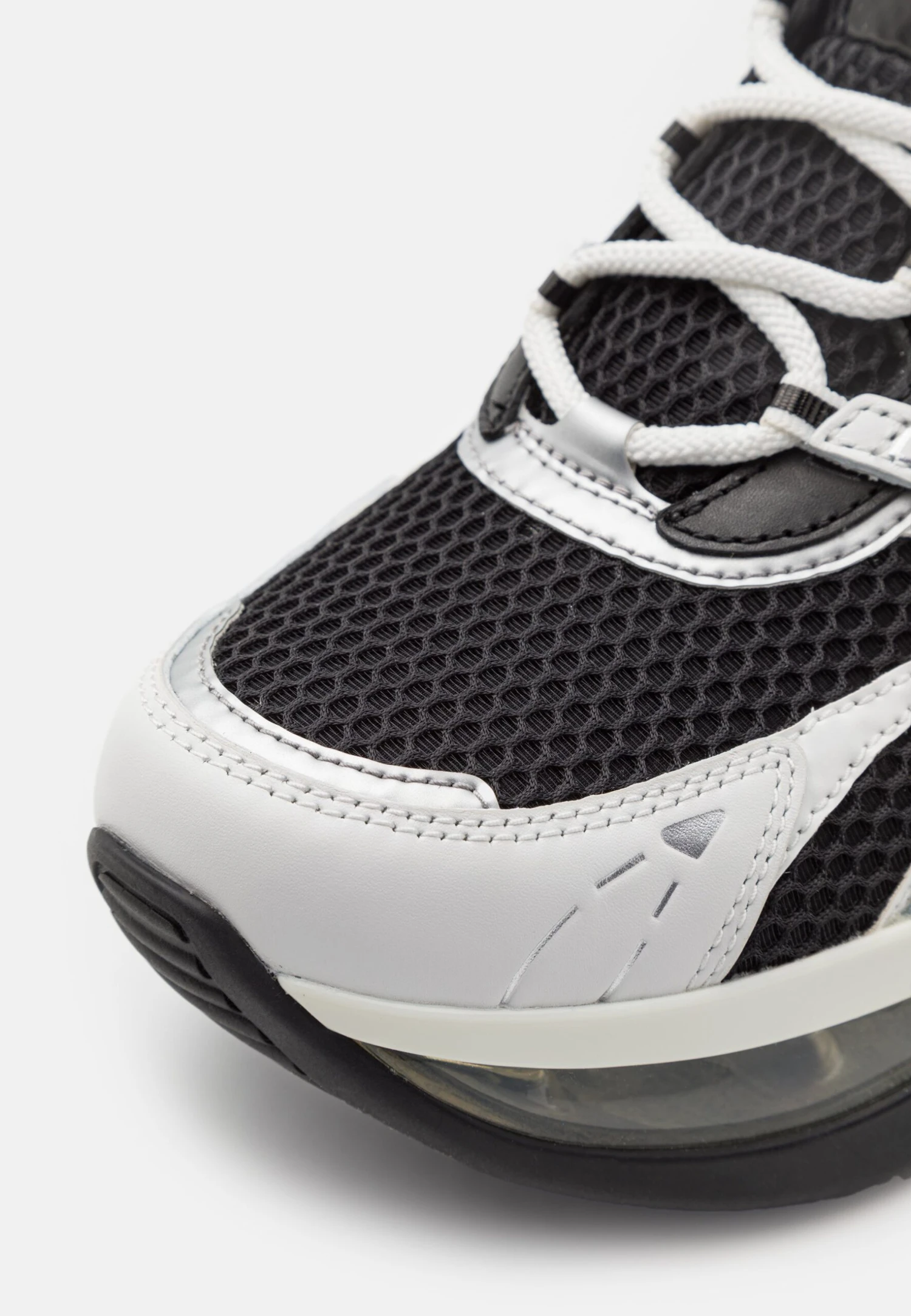 MICHAEL Michael Kors Olympia Sport Trainer - Baskets Basses - Black/Optic White 9 MICHAEL Michael Kors Olympia Sport Trainer - Baskets Basses - Black/Optic White – Image 7