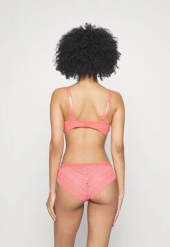 Triumph Aura Spotlight Brazilian - Slip - Sugar Coral -Next Soldes bff0a744f90f4866b2c07efb7c9bd94b