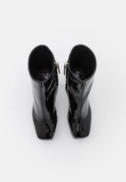 Giuseppe Zanotti Platform Bootie - Bottines À Plateau - Black 13 Giuseppe Zanotti Platform Bootie - Bottines À Plateau - Black -Next Soldes c20cefb63c7a43bdbb3d573ea20b102b