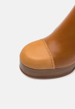See By Chloé Irine Platfrom Bootie - Bottines À Plateau - Tan -Next Soldes c25946d9817c4d9490f25e46ada1fcbc