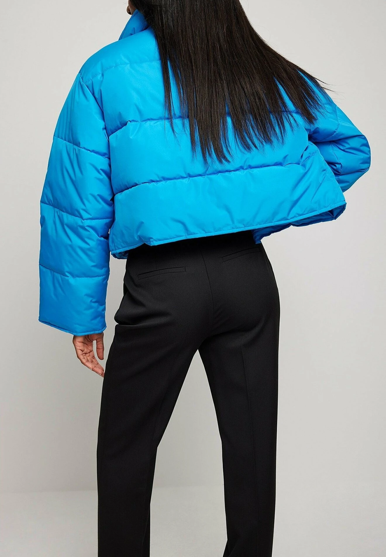 NA-KD Kurze Gefütterte Mit Druckknöpfen - Veste D'Hiver - Blue 4 NA-KD Kurze Gefütterte Mit Druckknöpfen - Veste D'Hiver - Blue – Image 2