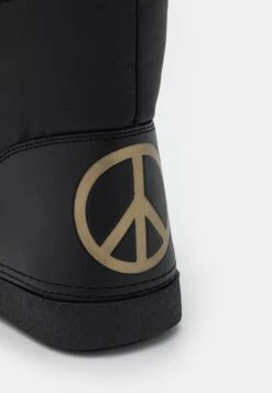 LOVE MOSCHINO Bottes De Neige - Nero -Next Soldes c5a8904afb174be7998db6de5c9e6fd7