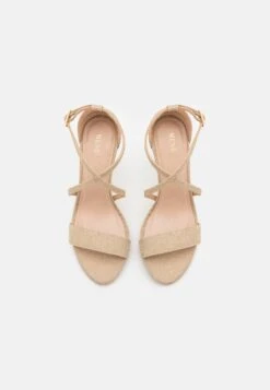 Menbur Sandales À Talons Hauts - Gold 13 Menbur Sandales À Talons Hauts - Gold -Next Soldes c70ab86197c2490e89e434a84d580240