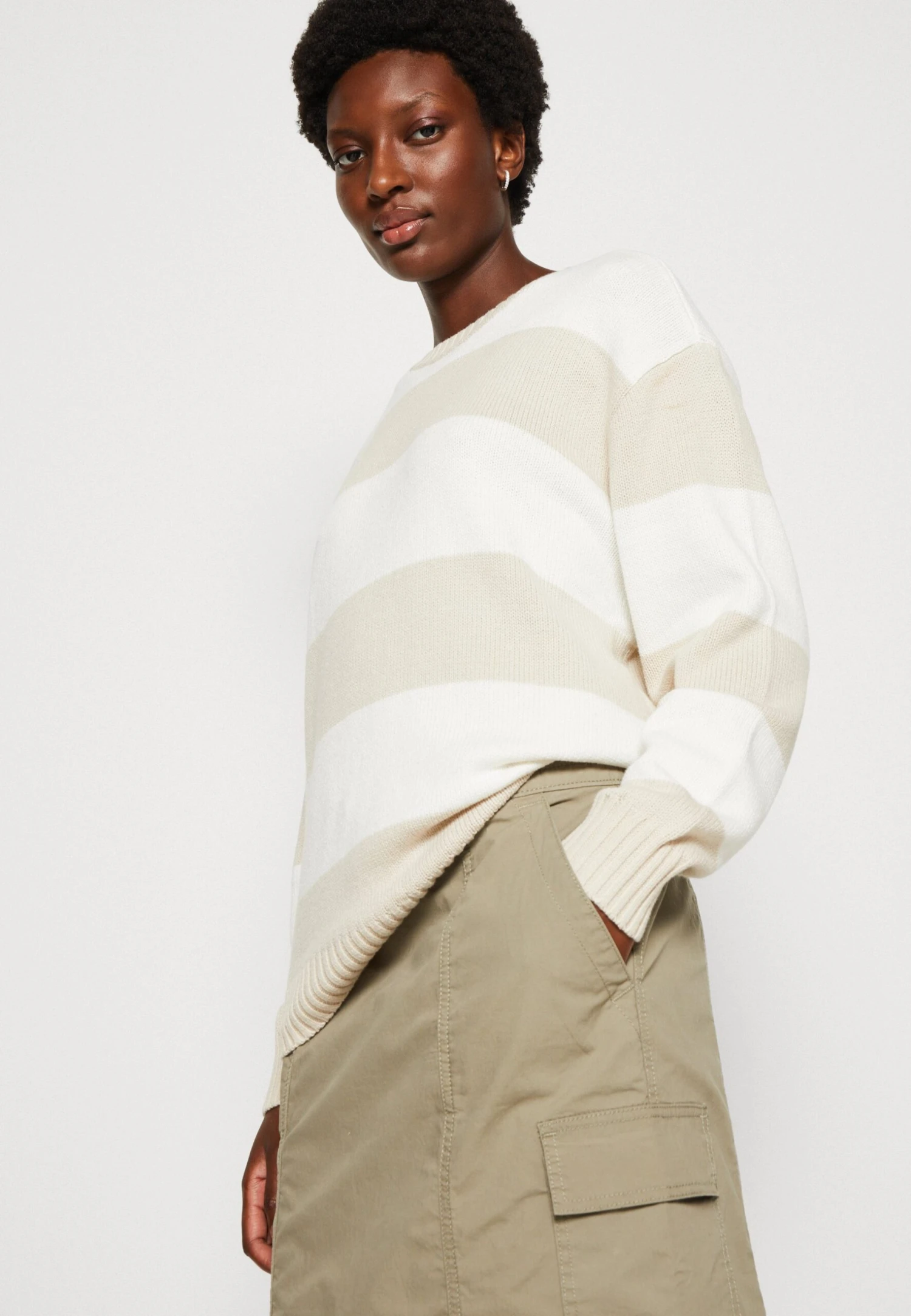 Hollister Co. Crew Sweater Stripes - Pullover - Oatmeal 6 Hollister Co. Crew Sweater Stripes - Pullover - Oatmeal – Image 4