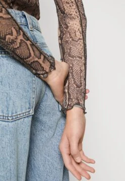 Noisy May Nmemmy Stitch Detail - T-Shirt À Manches Longues - Beige -Next Soldes c7c46effb60842cdad3145dfbe39544b