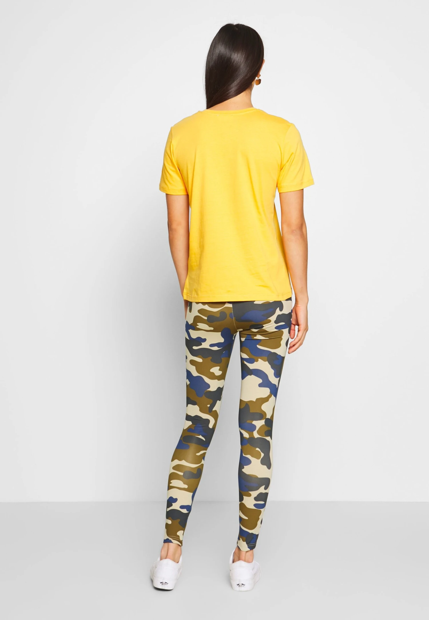 URBAN CLASSICS Legging - Summerolive 5 URBAN CLASSICS Legging - Summerolive – Image 3