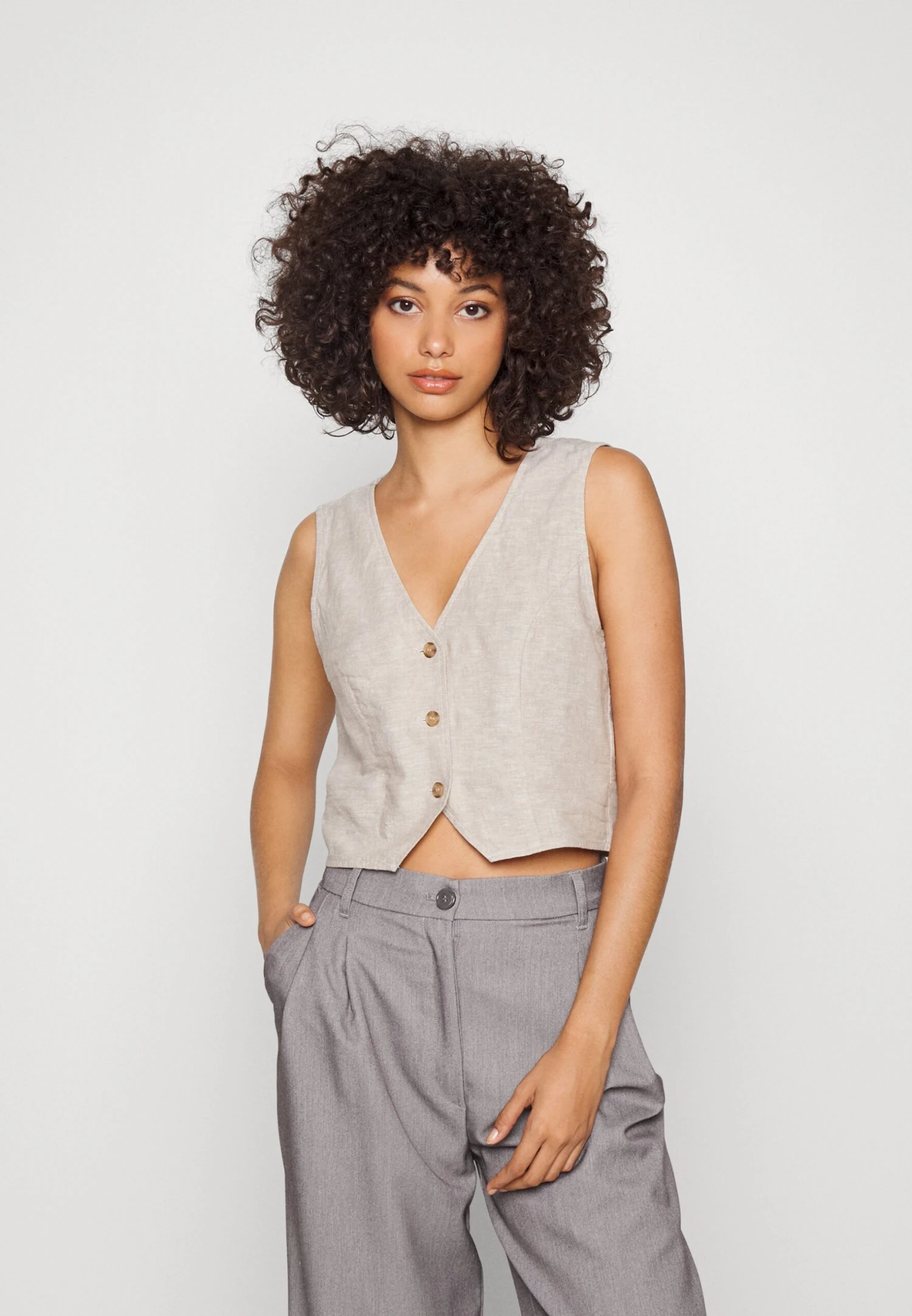 Monki Veste Sans Manches - Beige Dusty Light 3 Monki Veste Sans Manches - Beige Dusty Light