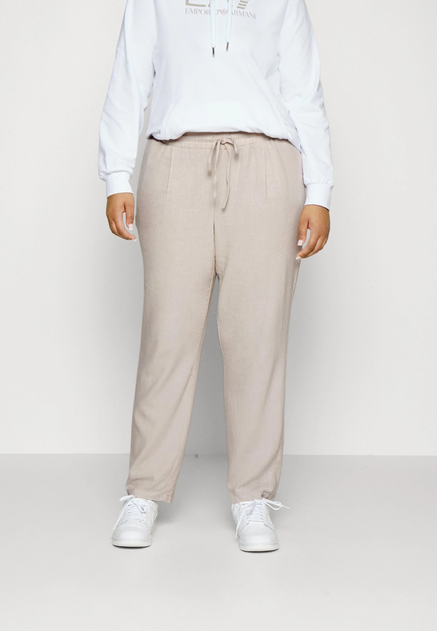 Vero Moda Curve Vmjesmilo Ankle Pants - Pantalon Classique - Silver Lining 3 Vero Moda Curve Vmjesmilo Ankle Pants - Pantalon Classique - Silver Lining