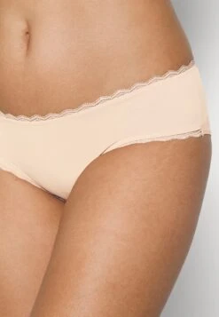 ESPRIT Feminine Hipster Shorts - Shorty - Dusty Nude -Next Soldes cc42a79a149e455989930b4c61bddcc0