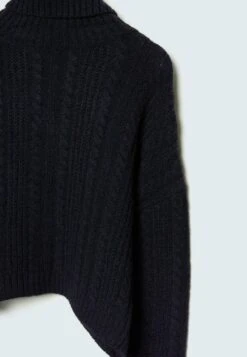 Stradivarius Cropped Mit Zopfmuster - Pullover - Dark Blue -Next Soldes ce618b31abea4bc084723625c6617e30