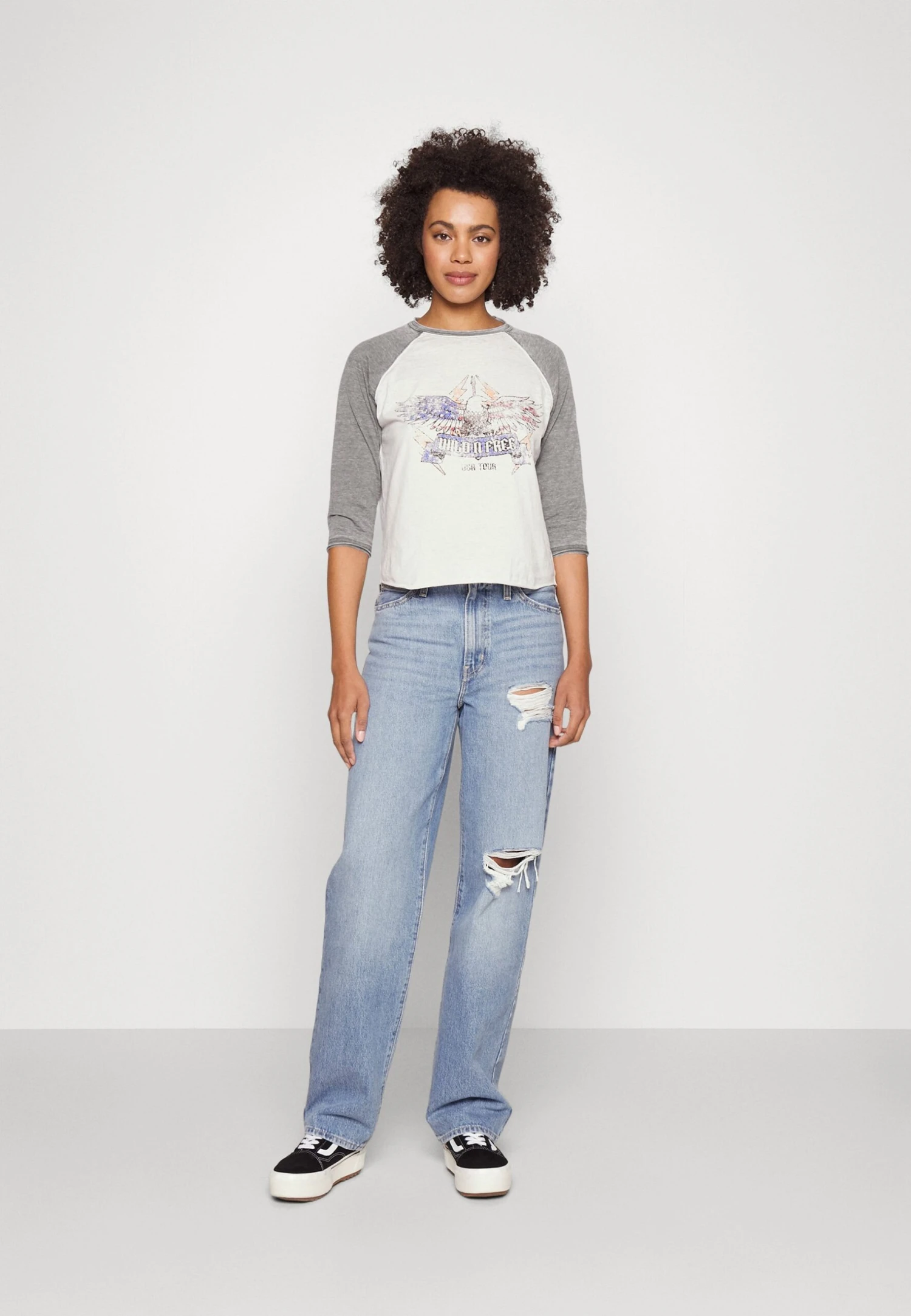BDG Urban Outfitters Burnout Eagle Tee - T-Shirt À Manches Longues - Grey 4 BDG Urban Outfitters Burnout Eagle Tee - T-Shirt À Manches Longues - Grey – Image 2
