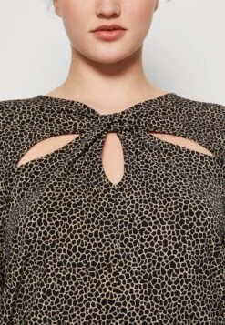 MICHAEL Michael Kors Giraffe Twist Keyhole - T-Shirt À Manches Longues - Khaki -Next Soldes d2b6f0fb04434079825d8b3044fd0e24