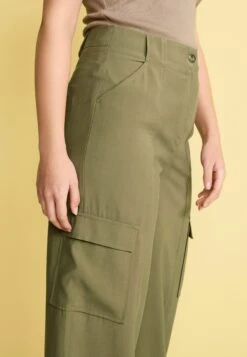 Next Utility Straight Standard - Pantalon Cargo - Green 10 Next Utility Straight Standard - Pantalon Cargo - Green -Next Soldes d46eaf3f3ad74a72915fda18fc515fa8