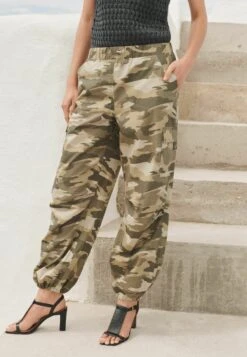Next Parachute Standard - Pantalon Cargo - Camouflage Embroidered