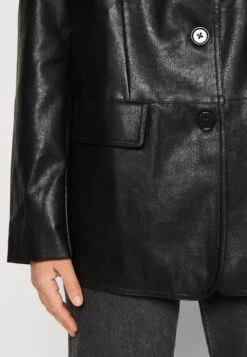 Gina Tricot Oversized - Manteau Court - Black -Next Soldes d63120617e5b46768ff2cd251645464b