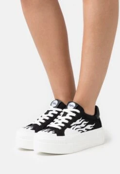 Meilleures ventes 3 Buffalo Paired Flame - Baskets Basses - Black/White