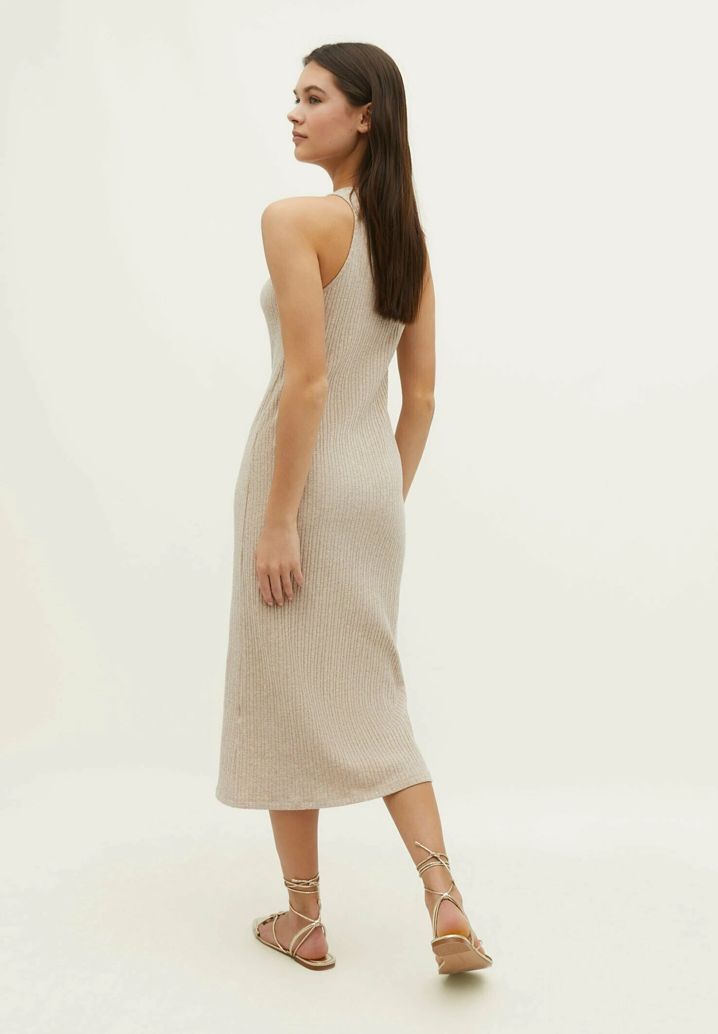 Stradivarius Halter Midi With Ring Detail - Robe Pull - Stone 5 Stradivarius Halter Midi With Ring Detail - Robe Pull - Stone – Image 3