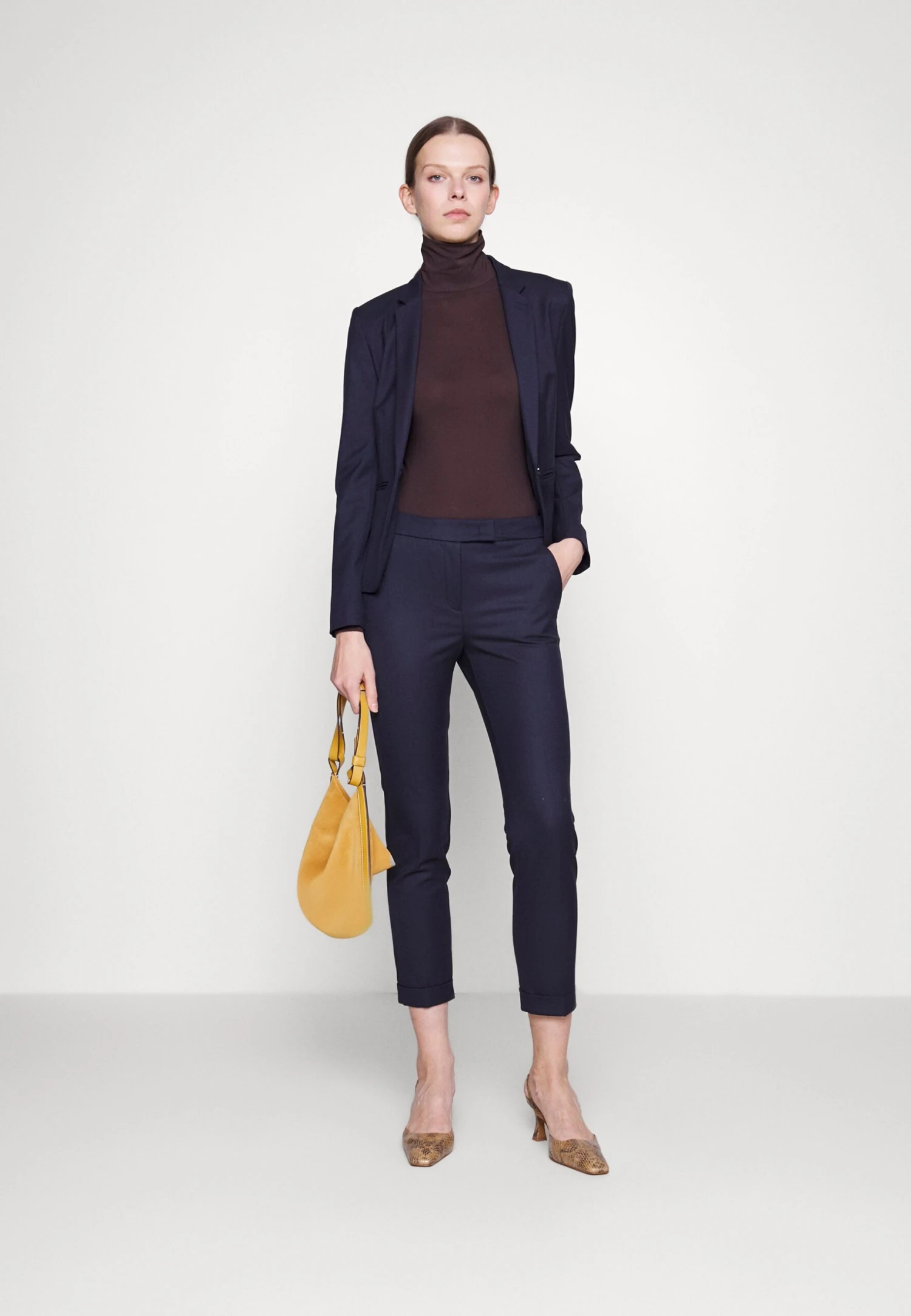 MAX & Co. Monopoli - Pantalon Classique - Navy Blue Pattern 4 MAX & Co. Monopoli - Pantalon Classique - Navy Blue Pattern – Image 2