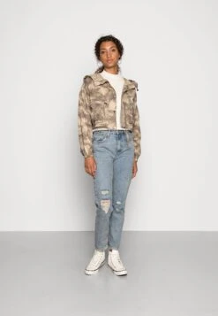 ONLY Katia Ls Highneck - Pullover - Off White 8 ONLY Katia Ls Highneck - Pullover - Off White -Next Soldes dc949ae7b9754fdb8c1304c7a76b72b8