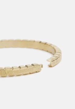 Lacoste Bangle - Bracelet - Gold-Coloured -Next Soldes de6d433d00a545fba9d1e3045b050bc1