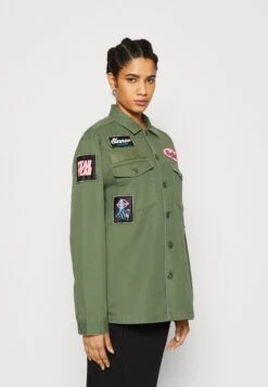 Replay Veste Légère - Light Military 10 Replay Veste Légère - Light Military -Next Soldes e07cff9858644bbfbbdcc2fada36307f