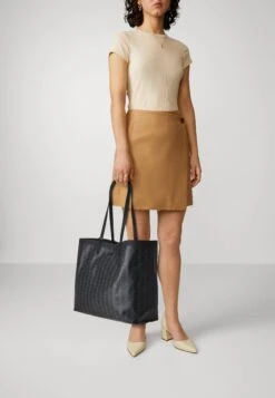 Lacoste Set - Cabas - Monogram Noir Gris