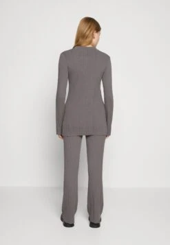 NA-KD Button Detail Cardigan - Gilet - Dark Grey -Next Soldes e2e644082f804c309fa2ec34d865fad8