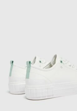 PULL & BEAR Basic Casual - Baskets Basses - White 10 PULL & BEAR Basic Casual - Baskets Basses - White -Next Soldes e3ca78b7b85d4bb7949f660351b5bac4