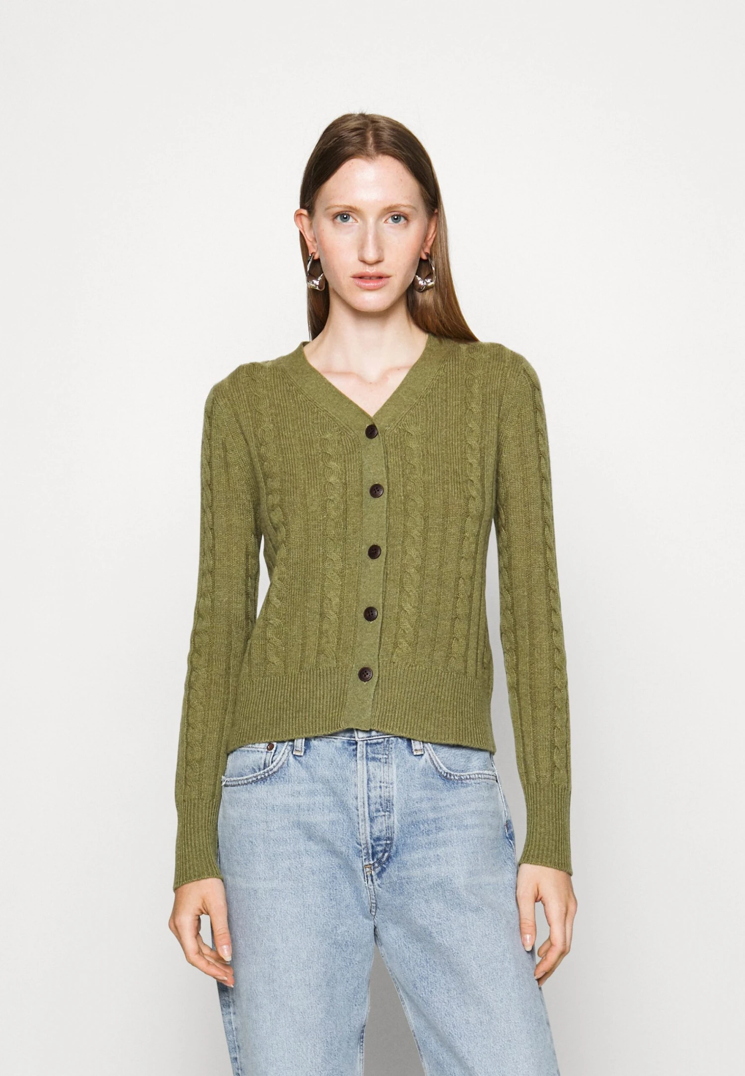 Cable Cardigan - Gilet - Olive 3 Cable Cardigan - Gilet - Olive