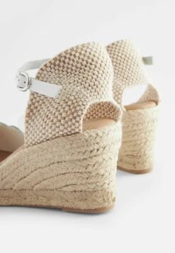Next Scallop Standard - Escarpins Compensés - White -Next Soldes e5fd1c5add0d455892fca5795a87b467