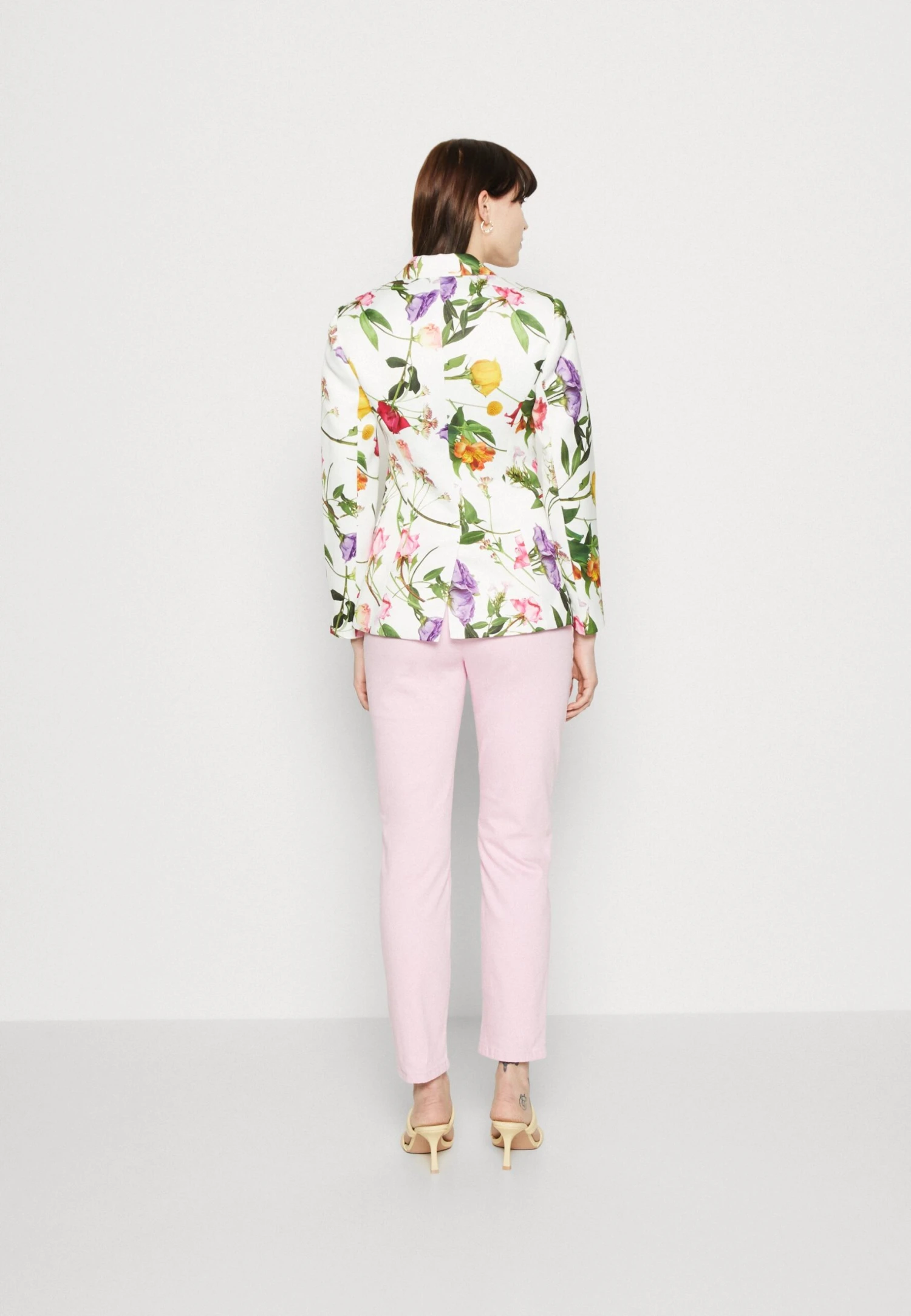 Ted Baker Ziaah - Blazer - White 5 Ted Baker Ziaah - Blazer - White – Image 3