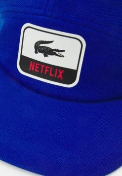 Lacoste X Netflix Unisex - Casquette - Cobalt -Next Soldes e64f69f2f01d4f859b536c75cf0fcfdd