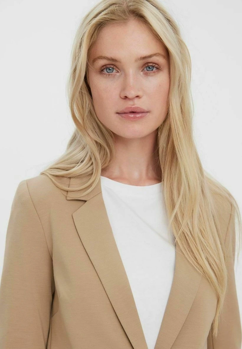 Vero Moda Lucca - Manteau Court - Silver Mink 6 Vero Moda Lucca - Manteau Court - Silver Mink – Image 4