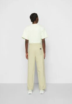 Obey Clothing Brighton Carpenter Pant - Pantalon Cargo - Cucumber 12 Obey Clothing Brighton Carpenter Pant - Pantalon Cargo - Cucumber -Next Soldes e90760c62b774098b05871aebe8ff7c8