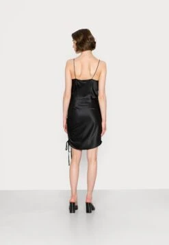 Vero Moda Vmmilena Rouching Dress - Robe De Soirée - Black 9 Vero Moda Vmmilena Rouching Dress - Robe De Soirée - Black -Next Soldes e944a6d0fbd64362bd7c271c4cccbe5b