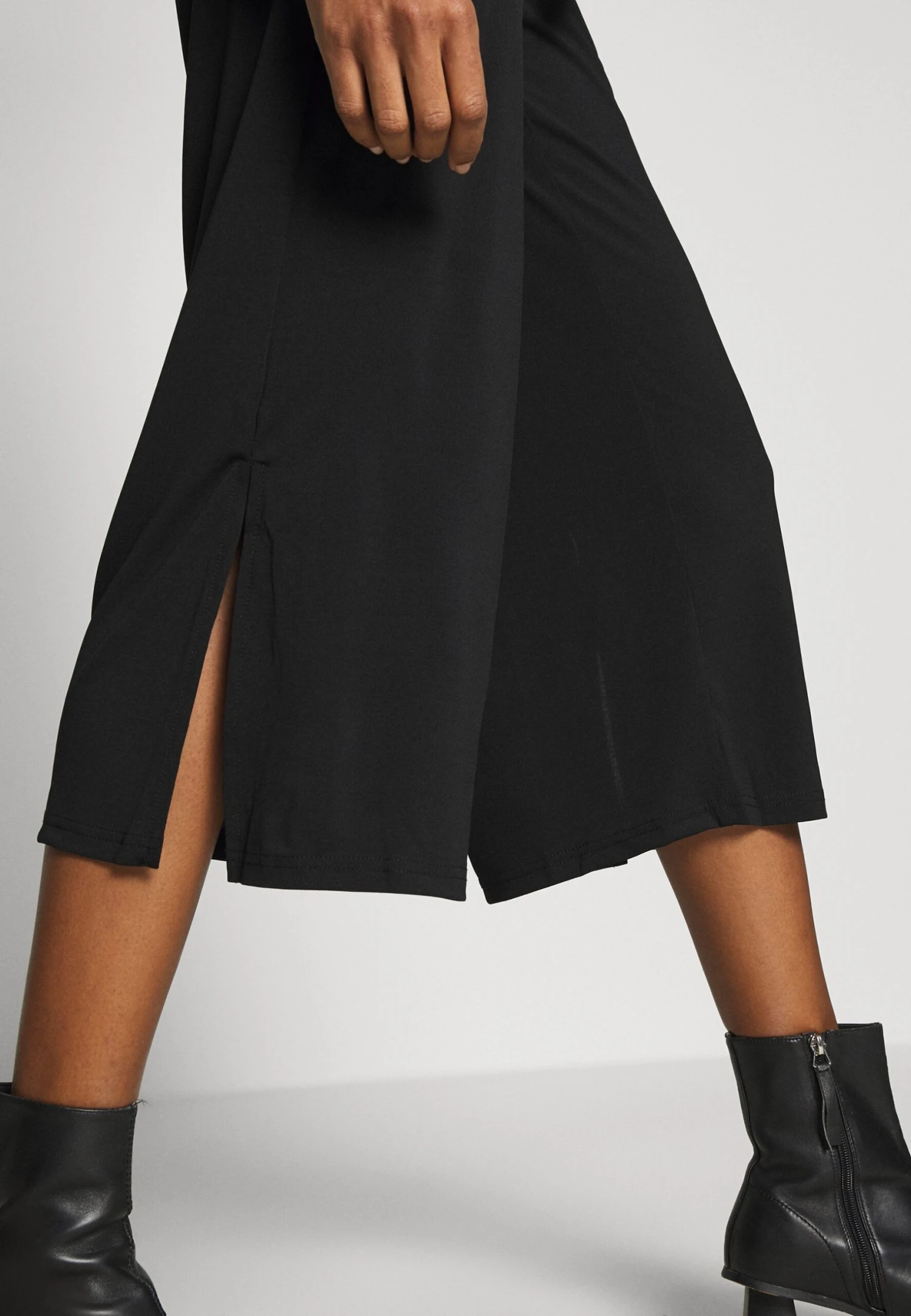 Kaffe Kamalli - Pantalon Classique - Black Deep 7 Kaffe Kamalli - Pantalon Classique - Black Deep – Image 5