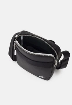 Lacoste Practice S Camera Bag Unisex - Sac Bandoulière - Noir 9 Lacoste Practice S Camera Bag Unisex - Sac Bandoulière - Noir -Next Soldes ec9a50fcd7da4f9da64fa701290e4bc8