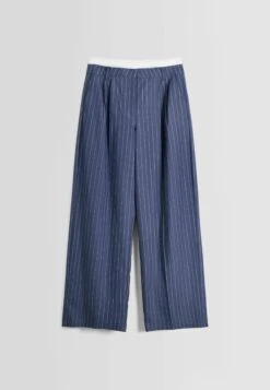 BERSHKA Tailored - Pantalon Classique - Dark Blue 13 BERSHKA Tailored - Pantalon Classique - Dark Blue -Next Soldes ecdc5492bcfc4144a85bbc79ab03c166